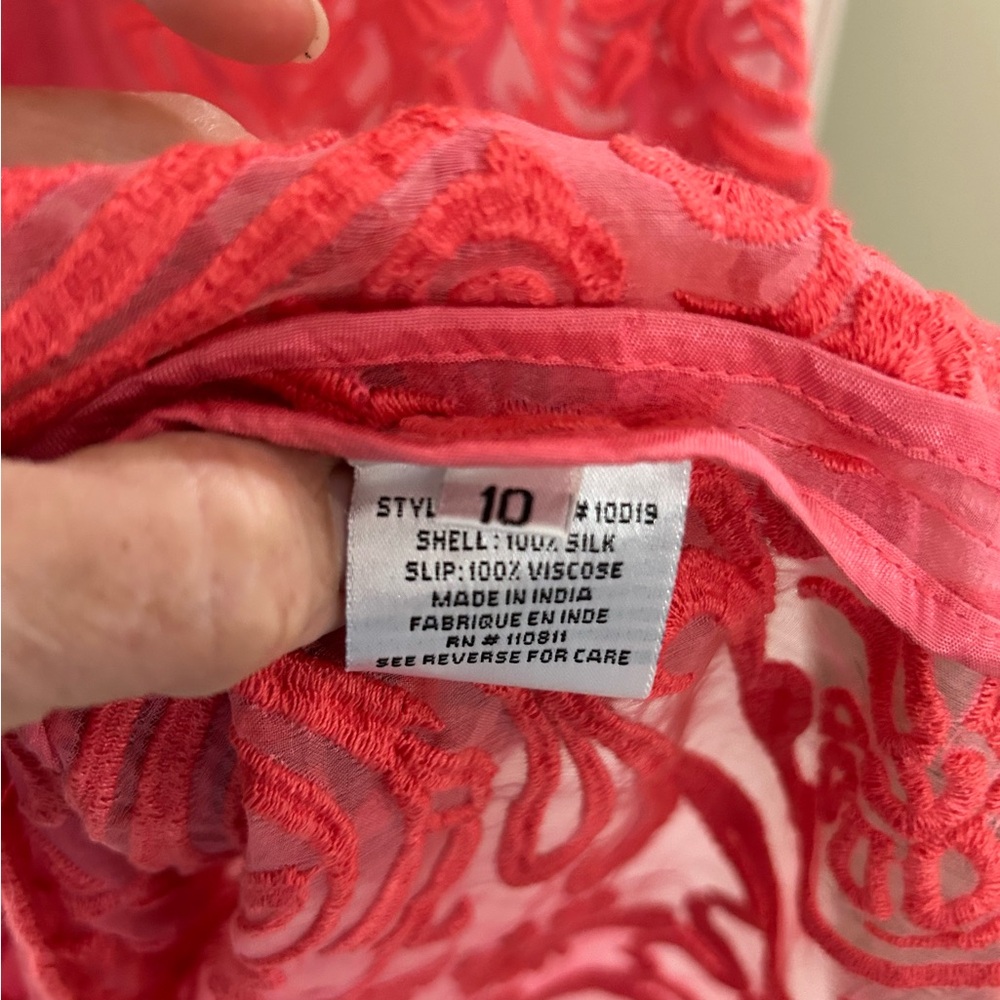 Like new exquisite, filigree embroidered dress size 10 color coral-pinkish - Picture 4 of 13